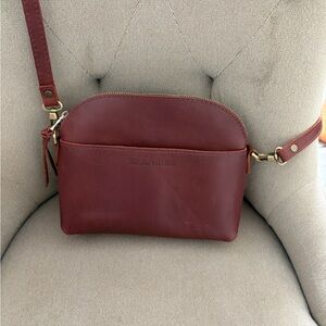 Portland Leather Coqnac Leather Crossbody